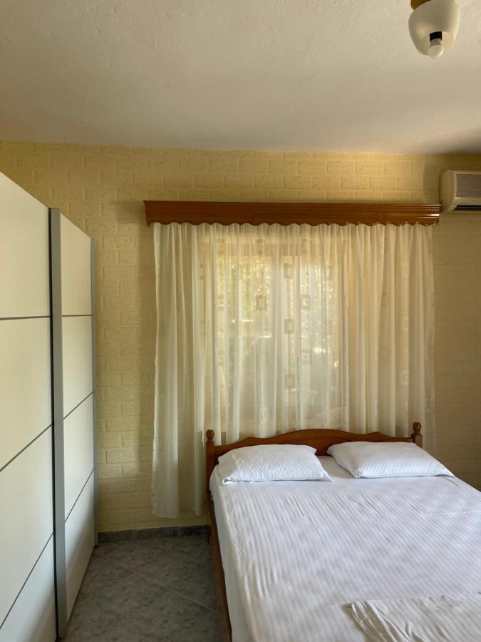 Elias Guest House Sarandë Eksteriør billede
