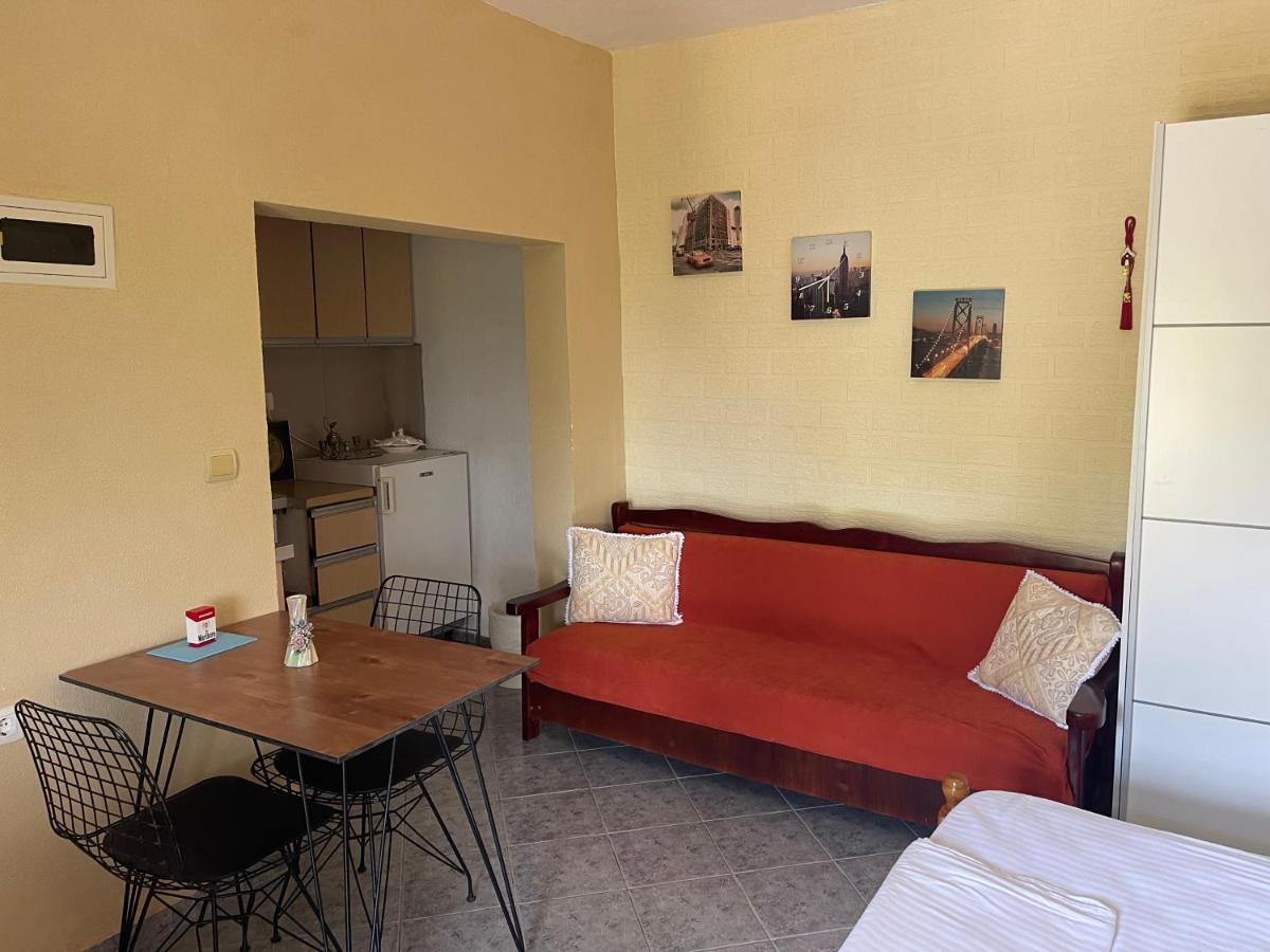 Elias Guest House Sarandë Eksteriør billede